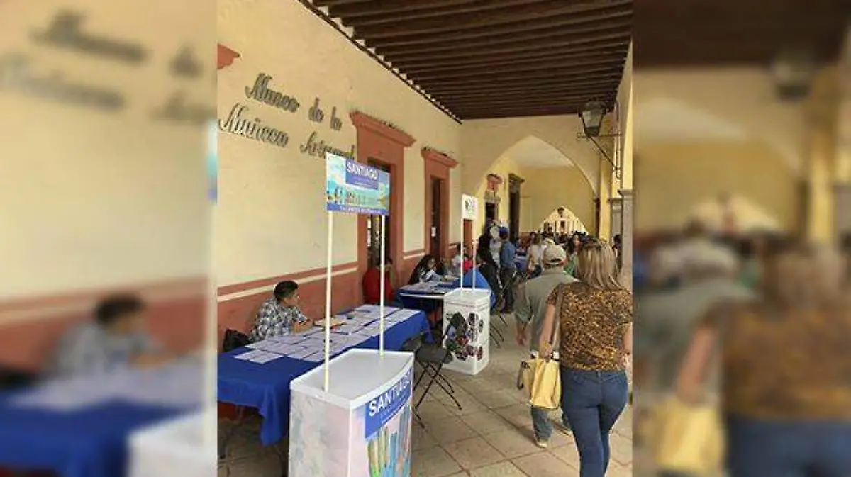 Jóvenes acudieron al llamado para acceder a un empleo.  Foto Cortesía.